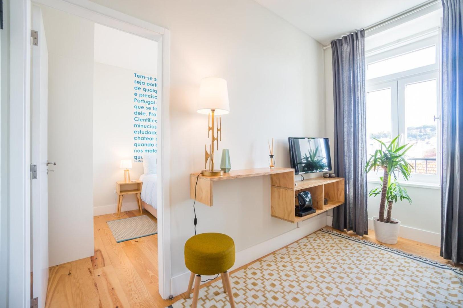 Guestready - Chic And Vibrant Near Anjos Apartment *